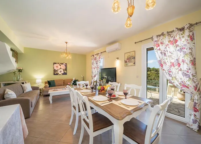 Superb With Private Pool Peaceful Location * Sami (Kefalonia)