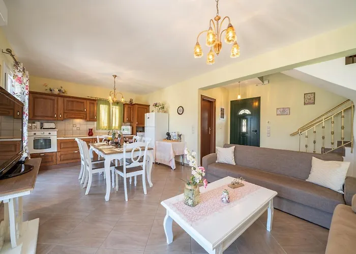 Villa Superb With Private Pool Peaceful Location *