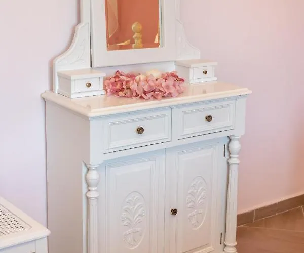 Superb With Private Pool Peaceful Location Sami (Kefalonia)