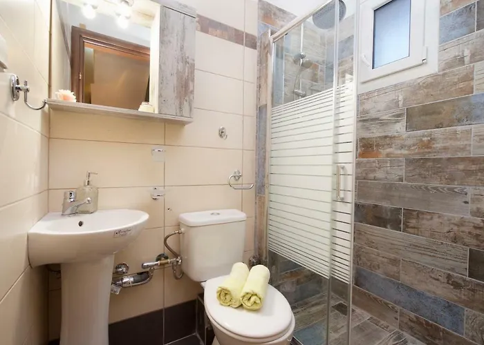 Superb With Private Pool Peaceful Location Sami (Kefalonia)