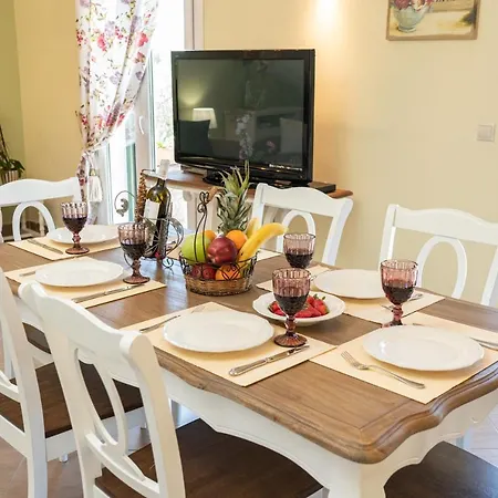 Superb With Private Pool Peaceful Location Vila *