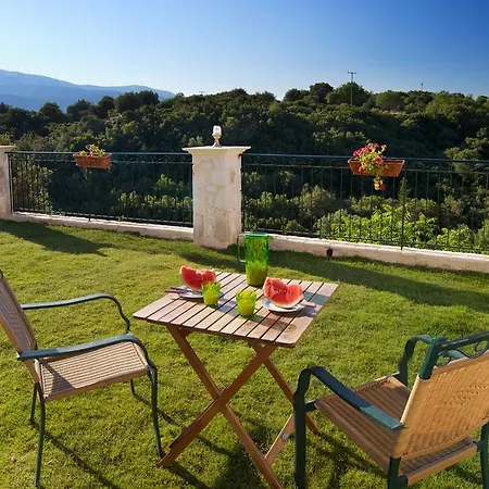 Villa Superb With Private Pool Peaceful Location *