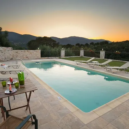 Superb With Private Pool Peaceful Location 빌라 *