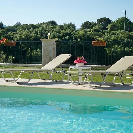 Superb With Private Pool Peaceful Location 빌라
